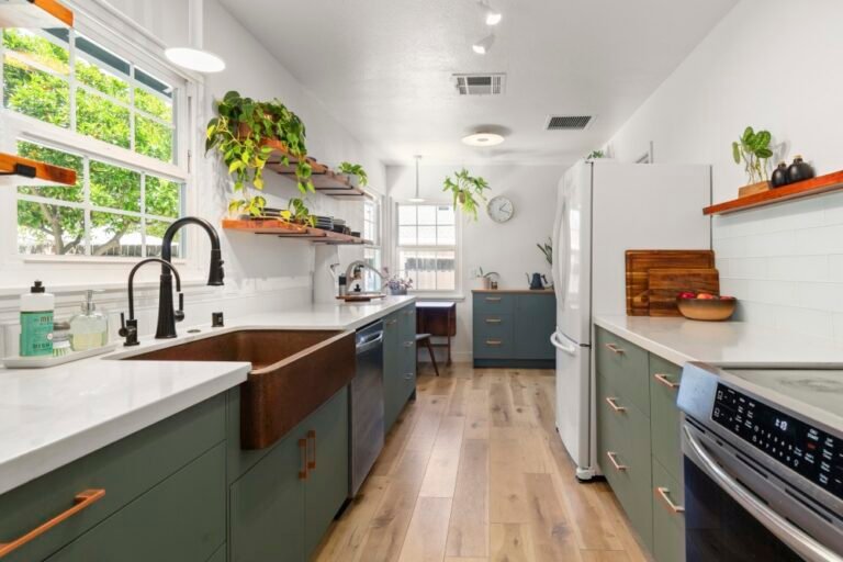 Marcia Dr Hi Res 14 (Custom)