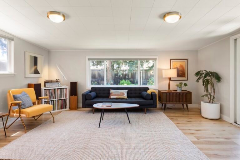 Marcia Dr Hi Res 21 (Custom)